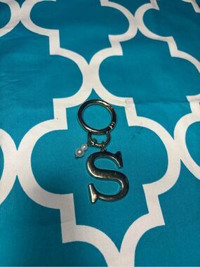 New Gold 'S' Initial Keychain with Pearl Accent Bag Charm Keychain